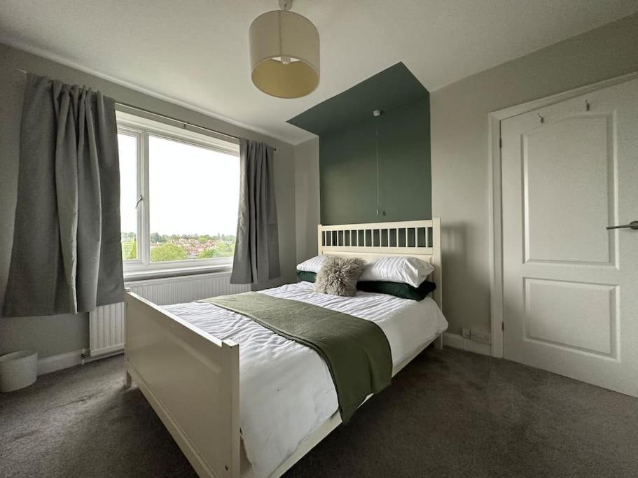Stunning 5 Bed House In Chapel Allerton, Sleeps 9 Лідс Екстер'єр фото