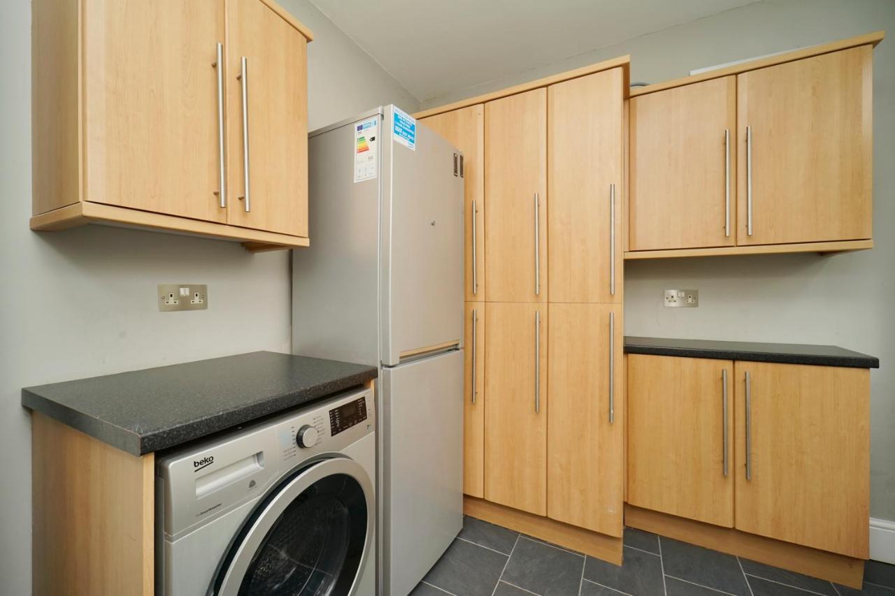 Stunning 5 Bed House In Chapel Allerton, Sleeps 9 Лідс Екстер'єр фото