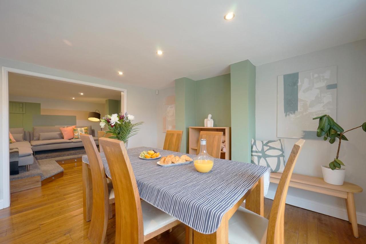 Stunning 5 Bed House In Chapel Allerton, Sleeps 9 Лідс Екстер'єр фото
