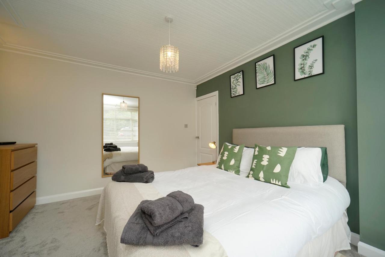 Stunning 5 Bed House In Chapel Allerton, Sleeps 9 Лідс Екстер'єр фото